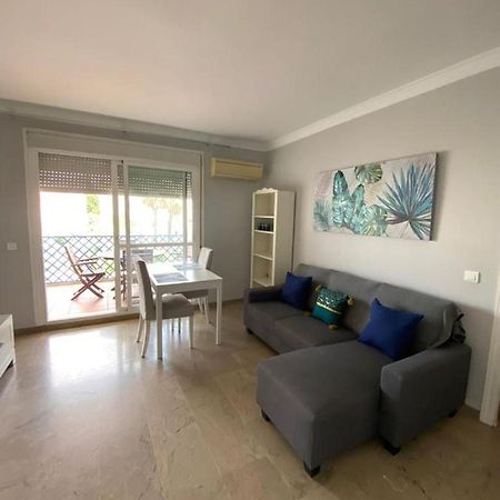Apartamento Junto Al Puerto Deportivo De เอสเตโปนา ภายนอก รูปภาพ
